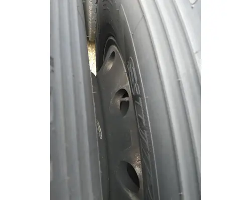 HUB PILOTED - ALUMINUM 22.5 X 8.25 WHEEL