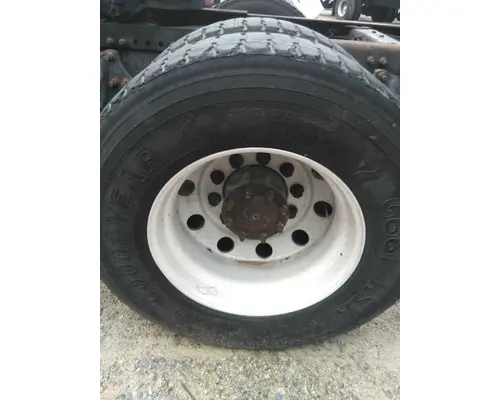 HUB PILOTED - ALUMINUM 22.5 X 8.25 WHEEL