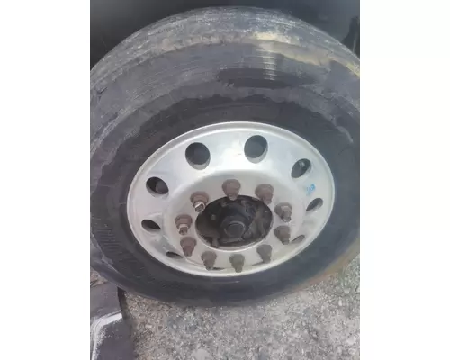 HUB PILOTED - ALUMINUM 22.5 X 8.25 WHEEL