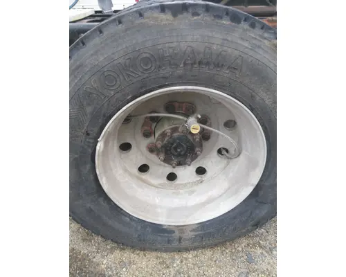 HUB PILOTED - ALUMINUM 22.5 X 8.25 WHEEL