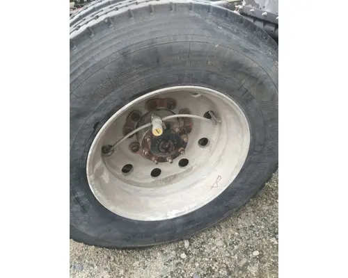 HUB PILOTED - ALUMINUM 22.5 X 8.25 WHEEL