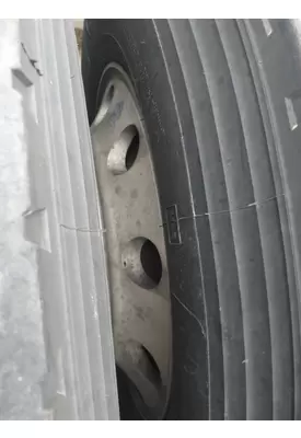 HUB PILOTED - ALUMINUM 22.5 X 8.25 WHEEL