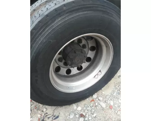 HUB PILOTED - ALUMINUM 22.5 X 8.25 WHEEL