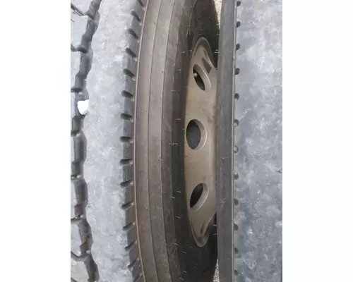 HUB PILOTED - ALUMINUM 22.5 X 8.25 WHEEL