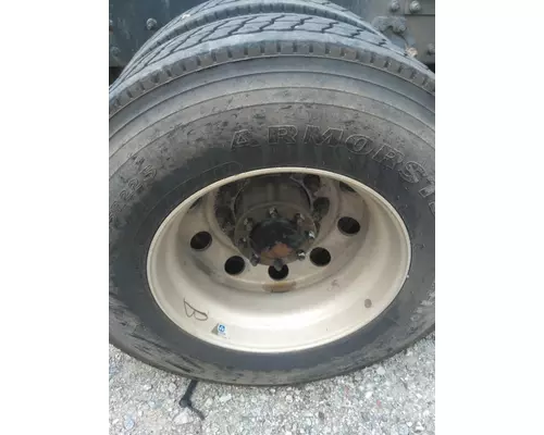 HUB PILOTED - ALUMINUM 22.5 X 8.25 WHEEL