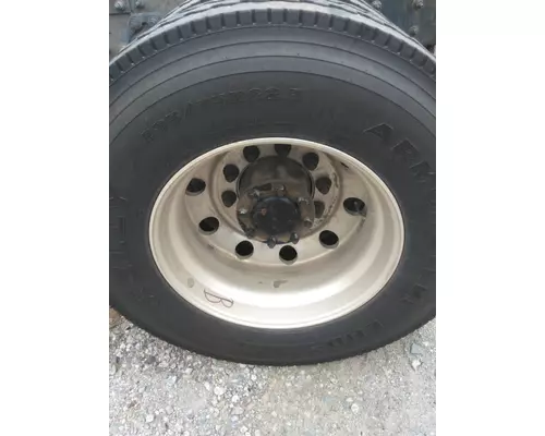 HUB PILOTED - ALUMINUM 22.5 X 8.25 WHEEL