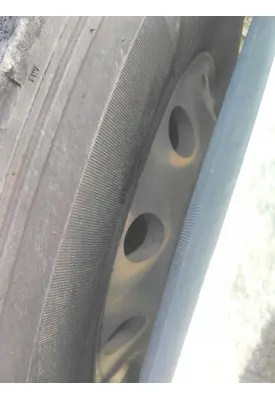 HUB PILOTED - ALUMINUM 22.5 X 8.25 WHEEL