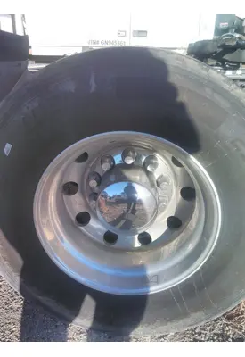 HUB PILOTED - ALUMINUM 22.5 X 8.25 WHEEL