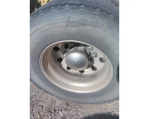 HUB PILOTED - ALUMINUM 22.5 X 8.25 WHEEL