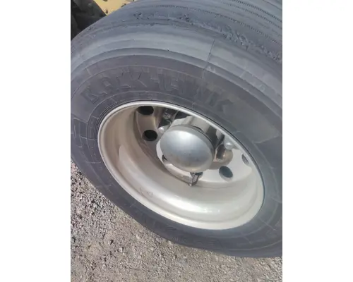 HUB PILOTED - ALUMINUM 22.5 X 8.25 WHEEL