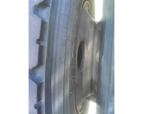 HUB PILOTED - ALUMINUM 22.5 X 8.25 WHEEL