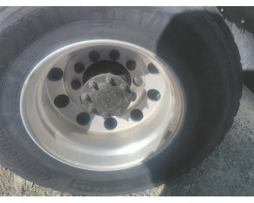 HUB PILOTED - ALUMINUM 22.5 X 8.25 WHEEL