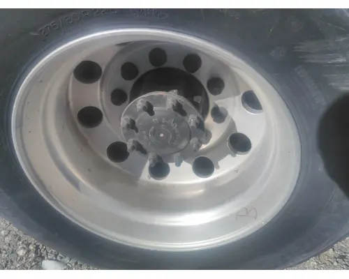 HUB PILOTED - ALUMINUM 22.5 X 8.25 WHEEL