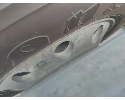 HUB PILOTED - ALUMINUM 22.5 X 8.25 WHEEL