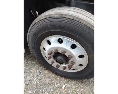 HUB PILOTED - ALUMINUM 22.5 X 8.25 WHEEL