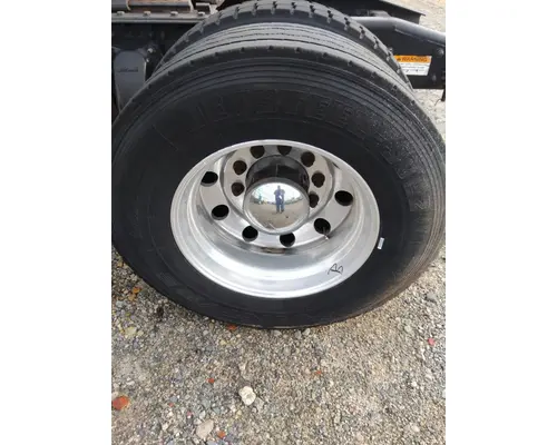 HUB PILOTED - ALUMINUM 22.5 X 8.25 WHEEL