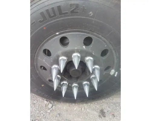 HUB PILOTED - ALUMINUM 22.5 X 8.25 WHEEL