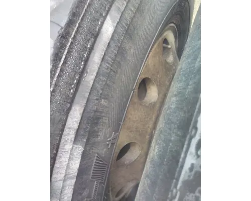 HUB PILOTED - ALUMINUM 22.5 X 8.25 WHEEL