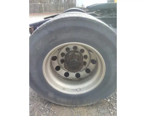 HUB PILOTED - ALUMINUM 22.5 X 8.25 WHEEL