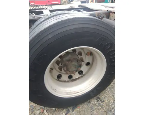 HUB PILOTED - ALUMINUM 22.5 X 8.25 WHEEL