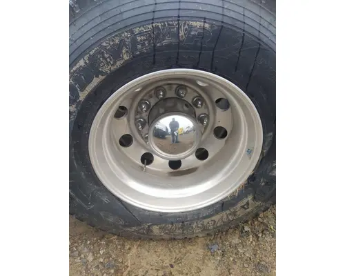 HUB PILOTED - ALUMINUM 22.5 X 8.25 WHEEL