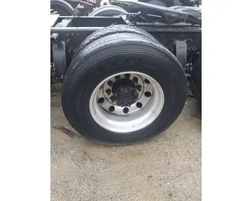 HUB PILOTED - ALUMINUM 22.5 X 8.25 WHEEL