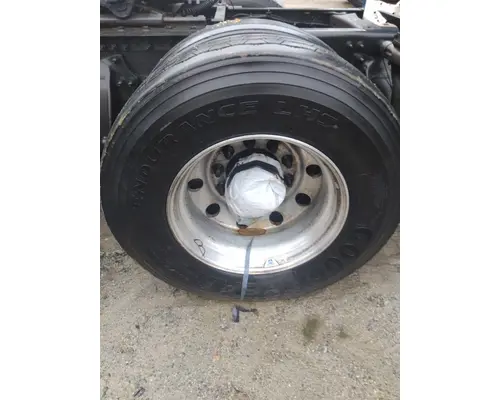 HUB PILOTED - ALUMINUM 22.5 X 8.25 WHEEL