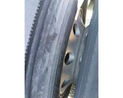 HUB PILOTED - ALUMINUM 22.5 X 8.25 WHEEL