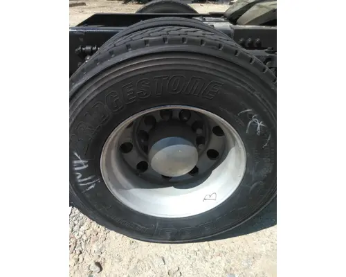 HUB PILOTED - ALUMINUM 22.5 X 8.25 WHEEL