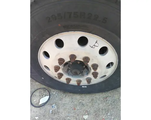 HUB PILOTED - ALUMINUM 22.5 X 8.25 WHEEL