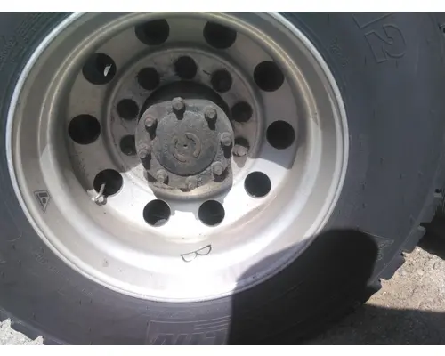 HUB PILOTED - ALUMINUM 22.5 X 8.25 WHEEL
