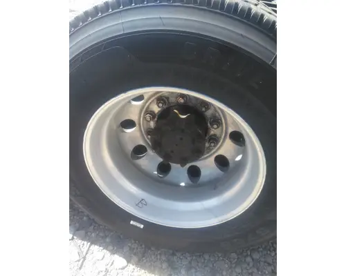 HUB PILOTED - ALUMINUM 22.5 X 8.25 WHEEL