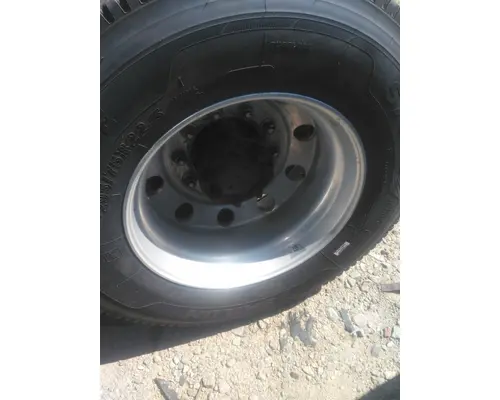 HUB PILOTED - ALUMINUM 22.5 X 8.25 WHEEL