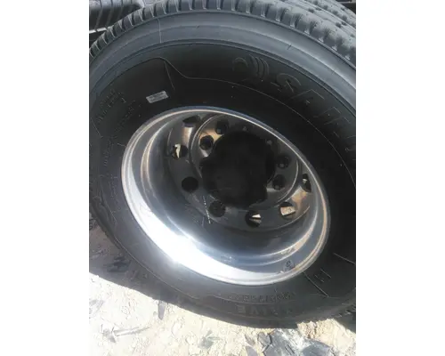 HUB PILOTED - ALUMINUM 22.5 X 8.25 WHEEL