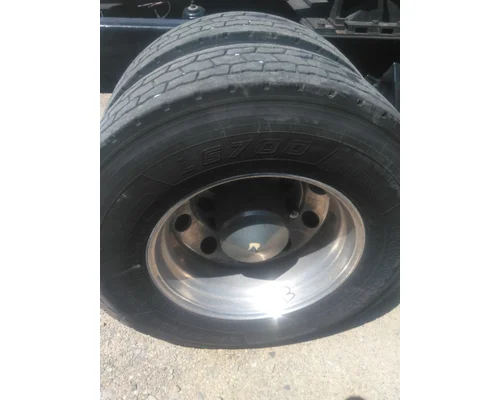 HUB PILOTED - ALUMINUM 22.5 X 8.25 WHEEL