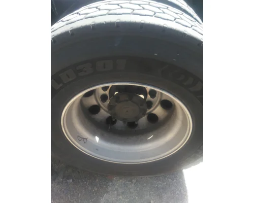 HUB PILOTED - ALUMINUM 22.5 X 8.25 WHEEL