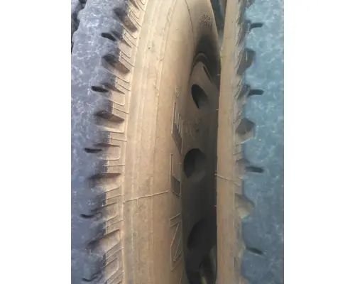 HUB PILOTED - ALUMINUM 22.5 X 8.25 WHEEL