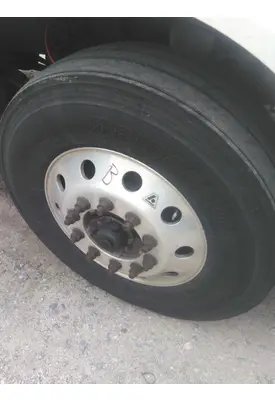 HUB PILOTED - ALUMINUM 22.5 X 8.25 WHEEL
