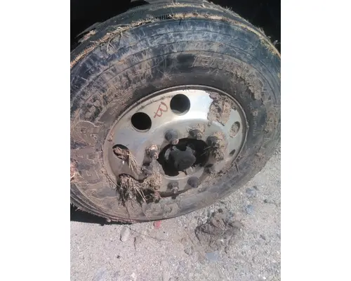 HUB PILOTED - ALUMINUM 22.5 X 8.25 WHEEL
