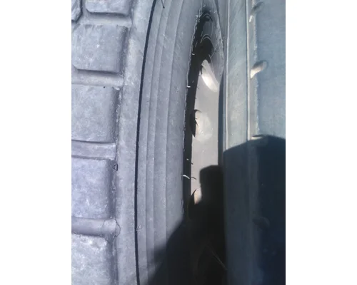 HUB PILOTED - ALUMINUM 22.5 X 8.25 WHEEL