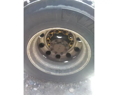 HUB PILOTED - ALUMINUM 22.5 X 8.25 WHEEL