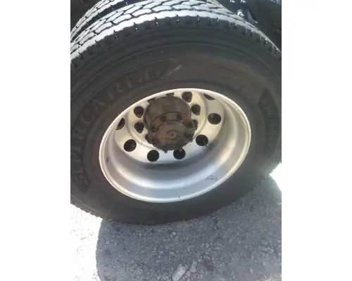 HUB PILOTED - ALUMINUM 22.5 X 8.25 WHEEL