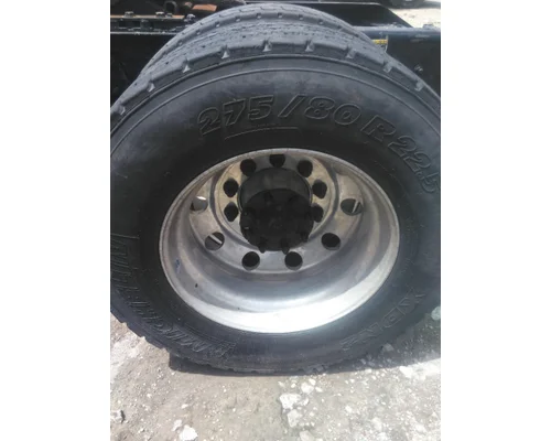 HUB PILOTED - ALUMINUM 22.5 X 8.25 WHEEL