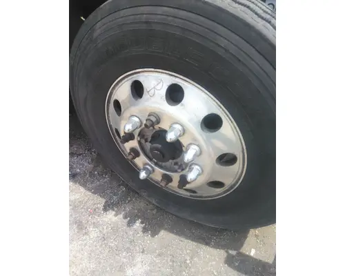 HUB PILOTED - ALUMINUM 22.5 X 8.25 WHEEL