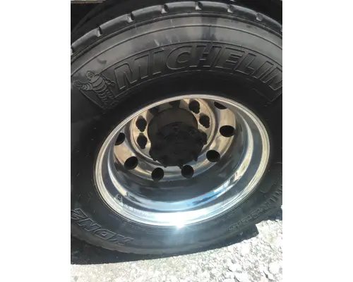 HUB PILOTED - ALUMINUM 22.5 X 8.25 WHEEL