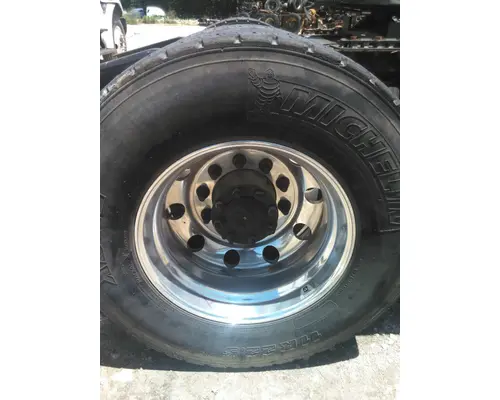 HUB PILOTED - ALUMINUM 22.5 X 8.25 WHEEL