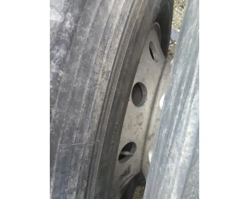 HUB PILOTED - ALUMINUM 22.5 X 8.25 WHEEL