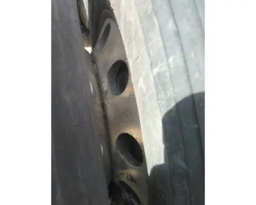 HUB PILOTED - ALUMINUM 22.5 X 8.25 WHEEL