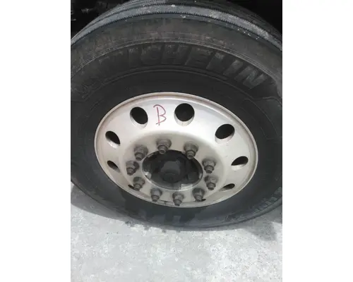 HUB PILOTED - ALUMINUM 22.5 X 8.25 WHEEL