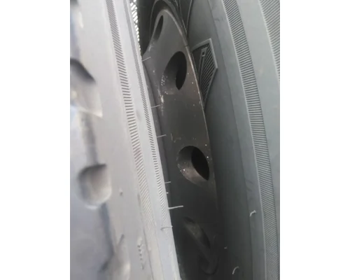 HUB PILOTED - ALUMINUM 22.5 X 8.25 WHEEL